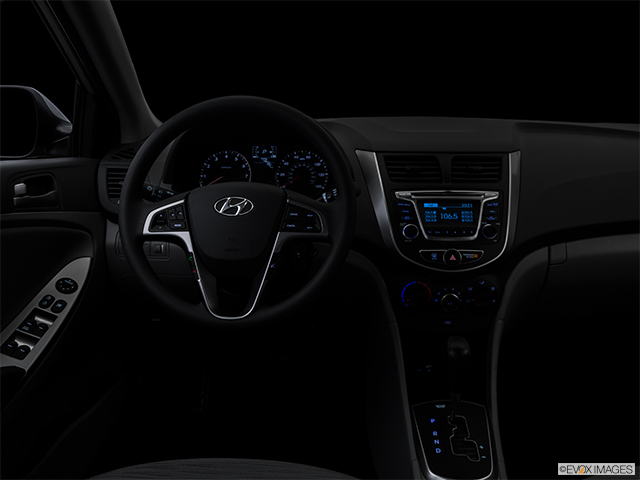 2016 Hyundai Accent SE's photo