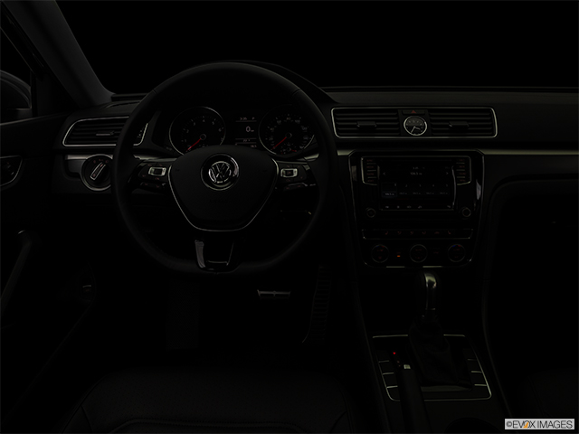 2017 Volkswagen Passat R-Line's photo