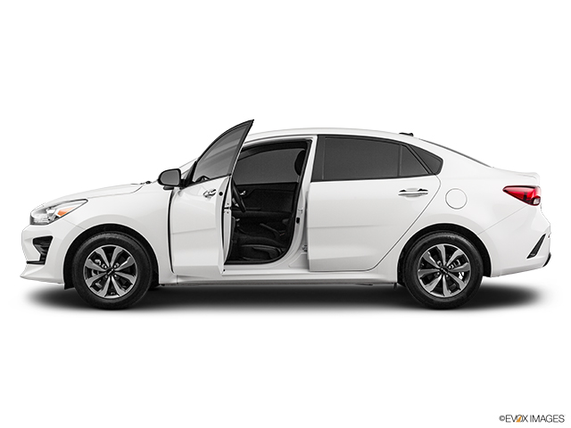 2022 Kia Rio S's photo