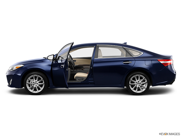2013 Toyota Avalon Limited's photo