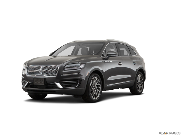 Representative 2020 Lincoln Nautilus, front three-quarter view